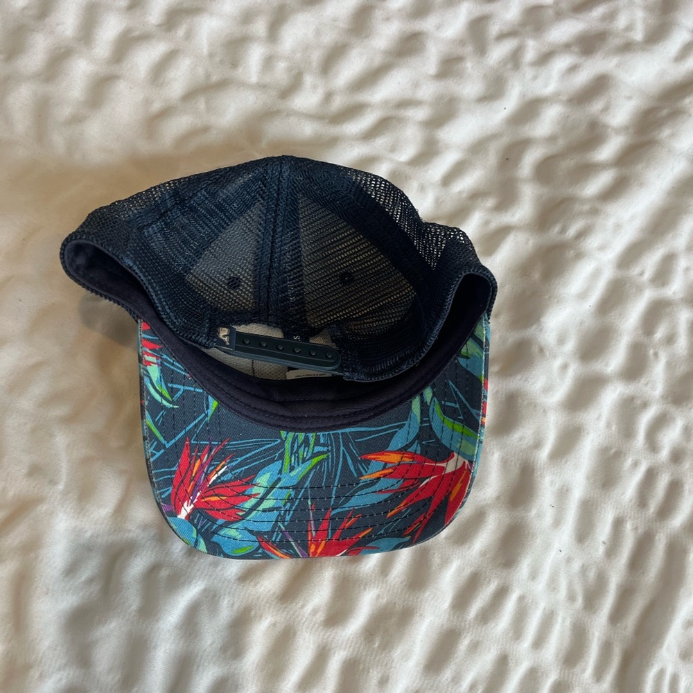 NWOT - Vineyard Vines Tropical Print Cap - Picture 3 of 4